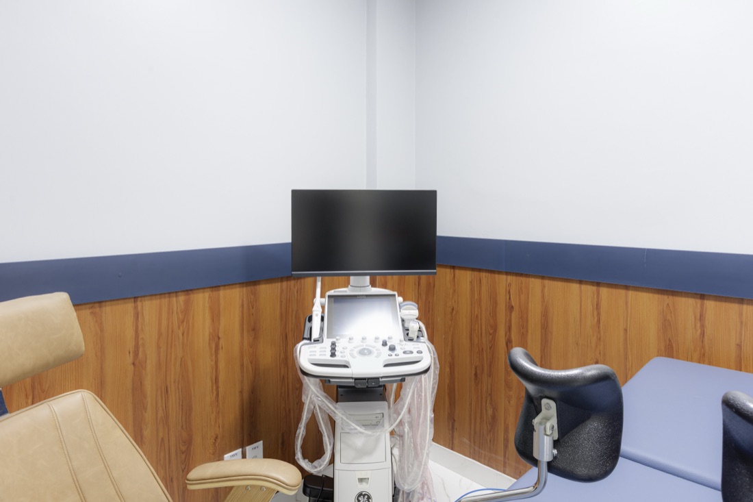 Sala de ultrassonografia com Doppler do Angiofisio Cardiocenter